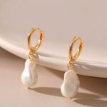 elegant geometric earring