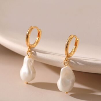 elegant geometric earring